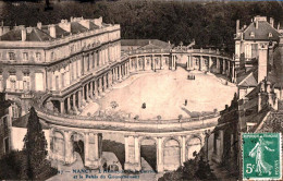 *CPA - 54 - NANCY - L'Hémicycle De La Carrière Et Le Palais Du Gouvernement - Nancy