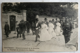 CARTE POSTALE CPA 92 NANTERRE LE COURONNEMENT DE LA ROSIERE LE CORTEGE SE RENDANT A LA MAIRIE A. Ossart GROS PLAN - Nanterre