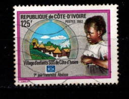 - COTE D'IVOIRE - 1983 -YT N° 648 - Oblitéré -  Village D'enfants - Côte D'Ivoire (1960-...)