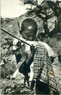 Carte Postale Ethnographie Djibouti L'enfant Et L'agneau Grands Comptoirs Français - Djibouti