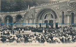 R030374 Lourdes. La Procession Du Saint Sacrement. LL. No 51 - World
