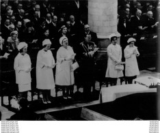 LES OBSEQUES DE L'EX-REINE WILHELMINE DE HOLLANDE 12/1962 PHOTO KEYSTONE FORMAT 24 X 18 CM REF2 - Célébrités