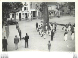 LES ABRETS ISERE LA FANFARE FETE COMMUNALE 1967  PHOTO ORIGINALE FAURE 12 X 8 CM J9 - Places