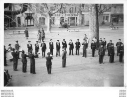 LES ABRETS ISERE LA FANFARE FETE COMMUNALE 1967  PHOTO ORIGINALE FAURE 12 X 8 CM B12 - Orte