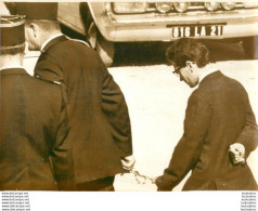 LE SECOND PROCES DE JEAN MARIE DEVAUX AYANT ABOUTIT A SON AQUITTEMENT 1969 PHOTO KEYSTONE 24X18CM REF 1 - Sonstige & Ohne Zuordnung
