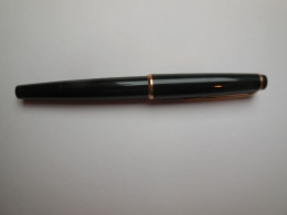 Stylo PLUME MONTBLANC N°32.....ref N14/N5 - Pens