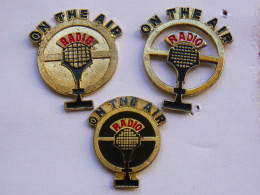 3 Pin S MEDIA RADIO ON THE AIR Different - Medias