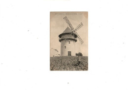 C P A  ANIMEE   MONTFERMEIL MOULIN DE LA GALETTE     CIRCULEE  NON - Montfermeil