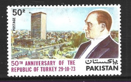 PAKISTAN. N°351 De 1973. Atatürk. - Pakistan