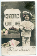 CPA BONNE ANNÉE * Confiseries De La Nouvelle Année ( Enfant Garçon Pâtissier Marmiton Au Béret ) - Nouvel An