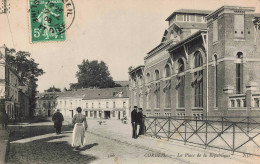 91 - CORBEIL _S28685_ La Place De La République - Corbeil Essonnes