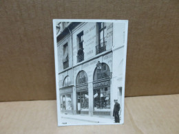 DIJON (21) Carte Photo Devanture Magasin De Chaussures Boisselier - Dijon