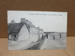 SAINT VAAST LA HOUGUE (50) Rue De Reville Et Le Rivage - Saint Vaast La Hougue