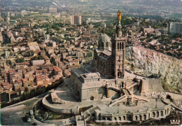 MARSEILLE - VUE AERIENNE DE NOTRE DAME DE LA GARDE - Notre-Dame De La Garde, Funicular Y Virgen