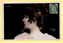 SUZ. AVRIL  – Artiste 1900 – Femme (Vaudeville) – Photo Reutlinger Paris (voir Scan Recto/verso) - Artisti