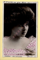 E. DE VERE - Artiste 1900 – Femme – Carte Avec Paillettes - Photo Reutlinger Paris (voir Scan Recto/verso) - Entertainers