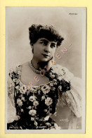 BURTY – Artiste 1900 – Femme (Athénée) – Photo Reutlinger Paris (voir Scan Recto/verso) - Artistas