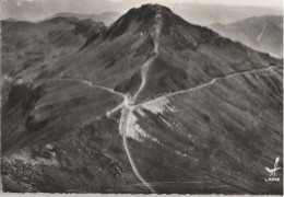 15 - Le Puy Mary - Le Pas De Peyrol - Route De Murat, Falgoux Et Mandailles  -  Vue Aérienne - Sonstige & Ohne Zuordnung