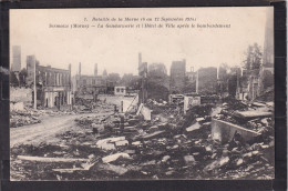 51. SERMAIZE . La Gendarmerie Et L'Hôtel De Ville Aprés Les Bombardements  . Guerre De 1914.1918 - Sermaize-les-Bains
