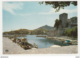 66 COLLIOURE Le Port Et Le Château Fort Bateaux De Pêche VOIR DOS - Collioure