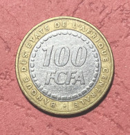 Central African States, 2006- 100 FCFA- Bimetallic Stainells Steel Centre, Ring In Brass- Obverse Denomination. - Andere - Afrika