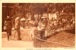 73 - AIX LES BAINS - L'HEURE DU VERRE D'EAU - Aix Les Bains