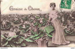 GRAINE DE CHOUX FEMME ARROSANT DES CHOUX ET PLEINS DE BEBES SORTENT - Donne