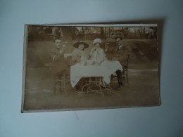 GREECE   POSTCARDS 1928 ΟΙΚΟΓΕΝΕΙΑ  ΣΕ ΦΑΓΗΤΟ   MORE  PURHASES 10% DISCOUNT - Greece