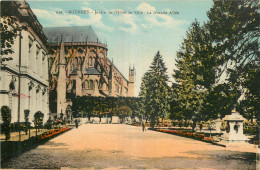 18 - BOURGES -  JARDIN DE L'HOTEL DE VILLE - LA GRANDE ALLEE - Bourges