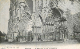 18 -  BOURGES -  LES PORTAILS DE LA CATHEDRALE  - Bourges