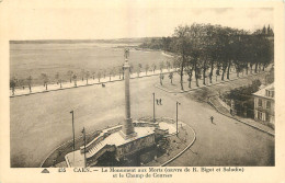 14 - CAEN - LE MONUMENT AUX MORTS ET LE CHAMP DE COURSES - Caen