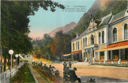 65 - CAUTERETS - L'ESPLANADE DES OEUFS ET LE CASINO MUNICIPAL - Cauterets