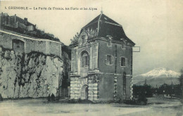 38 - GRENOBLE - LA PORTE DE FRANCE  - LES FORTS ET LES ALPES - 5 - Grenoble