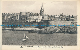 R031580 St. Malo. Les Remparts Et La Ville Vus Du Grand Bey. No 5 - Wereld