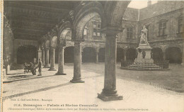 25 - BESANCON - PALAIS ET STATUE GRANVELLE - Besancon