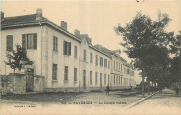 74 - FAVERGES - LE GROUPE SCOLAIRE - Edition A. Gardet - 202 - Faverges