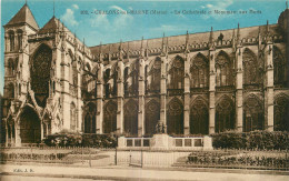 51 - CHALONS SUR MARNE -  LA CATHEDRALE ET LE MONUMENT AUX MORTS - Châlons-sur-Marne