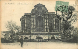 18 - BOURGES -  LE CHATEAU D'EAU VU DE FACE - Bourges