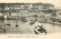  76  - DIEPPE - L'AVANT PORT - SORTIE DE LA MALLE - LL - 7 - Dieppe