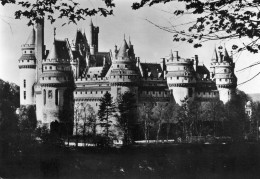 Frankreich-  D.02 :  Pierrefonds, Le Château - Castles