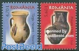 Romania 2005 Pottery 2v, Mint NH, Art - Art & Antique Objects - Ceramics - Nuevos