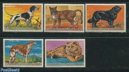 Central Africa 1986 Dogs & Cats 5v, Mint NH, Nature - Cats - Dogs - Central African Republic