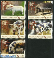 New Zealand 2007 Year Of The Pig 5v, Mint NH, Nature - Various - Animals (others & Mixed) - Cattle - New Year - Ungebraucht