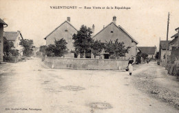 25 - Valentigney -Rues Viette Et De La République ( Voir Conditions De Vente ) - Valentigney