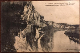 Cpa 24 Dordogne, Les Eyzies Grottes Des Gorges D'Enfer Et La Vézère, Station Préhistorique, éd Daudrix, écrite - Les Eyzies