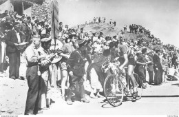 CPSM Miroir-Sprint - Tour De France 1956 -18 ème étape : GAP-TURIN - Roger WLKOWIAK Franchit Le Col De La Croix De Fer - Radsport