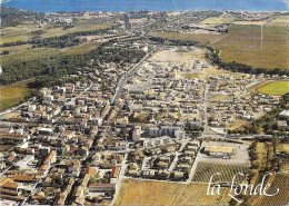 *CPM  - 83 - LA LONDE LES MAURES - Vue Générale - La Londe Les Maures