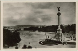 (33) Bordeaux 107, Tito 4, La Place Des Quinconces Et Le Monument Des Girondins - Bordeaux