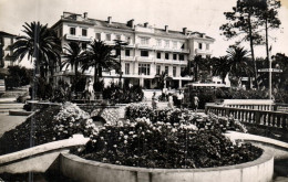 France > [06] Alpes Maritimes > Juan-les-Pins - Les Jardins Fleuris Et Le Grand Hotel - 7816 - Autres & Non Classés