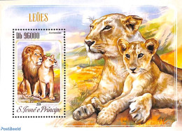 Sao Tome/Principe 2014 Lions S/s, Mint NH, Nature - Cat Family - Wild Mammals - São Tomé Und Príncipe